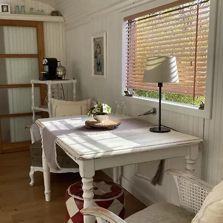 Apartment Romantikurlaub Im Zirkuswagen Hummel