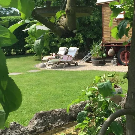 Romantikurlaub Im Zirkuswagen